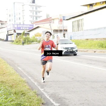 Runner Photo 6032345