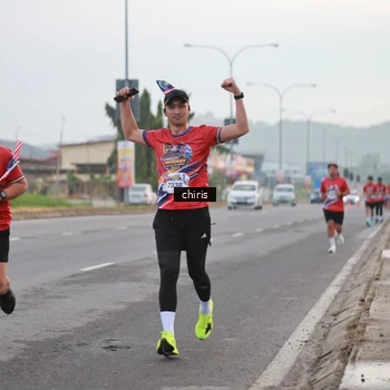 Runner Photo 6032354