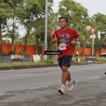 Runner Photo 6032371
