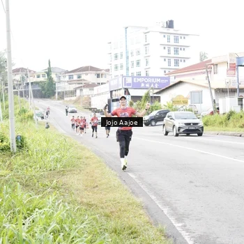 Runner Photo 6032421