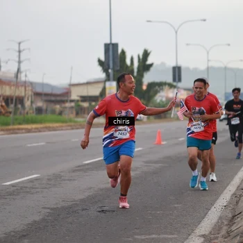 Runner Photo 6032438