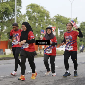 Runner Photo 6032458