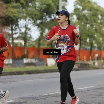 Runner Photo 6032467