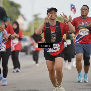 Runner Photo 6032484