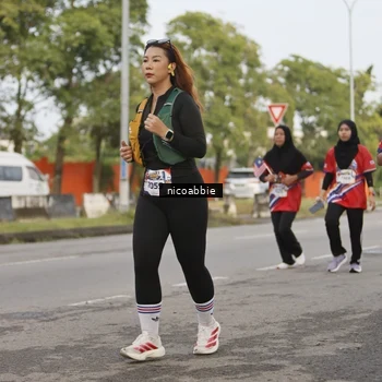 Runner Photo 6032500