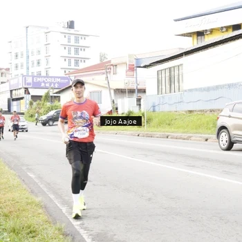 Runner Photo 6032504