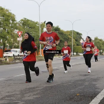 Runner Photo 6032509