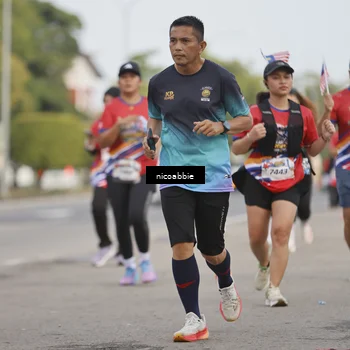 Runner Photo 6032514