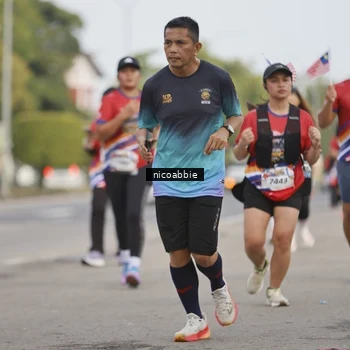 Runner Photo 6032539