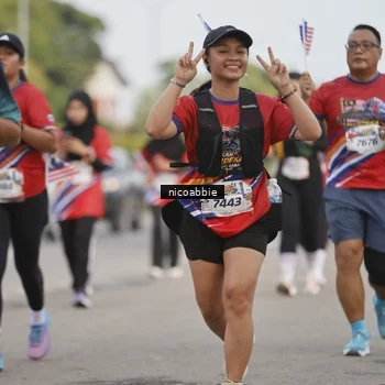 Runner Photo 6032553