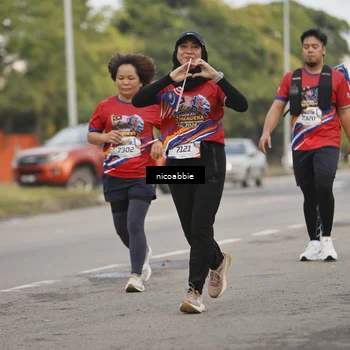 Runner Photo 6032651