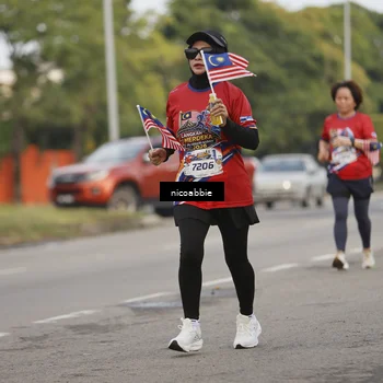 Runner Photo 6032658