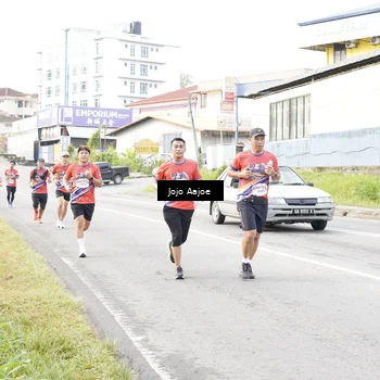 Runner Photo 6032671