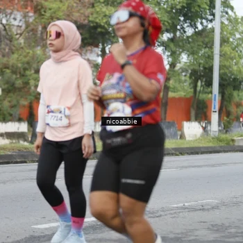 Runner Photo 6032699