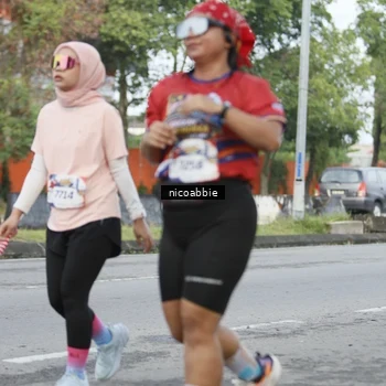 Runner Photo 6032704