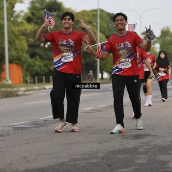 Runner Photo 6032707