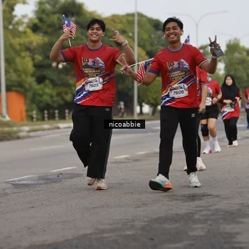 Runner Photo 6032713