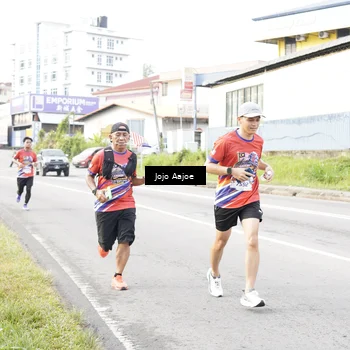Runner Photo 6032747