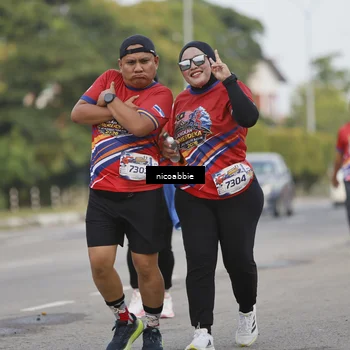Runner Photo 6032757