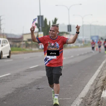 Runner Photo 6032765