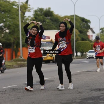 Runner Photo 6032791