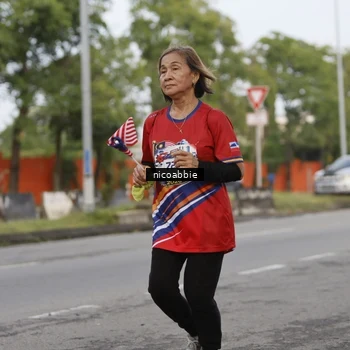 Runner Photo 6032792