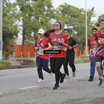 Runner Photo 6032831