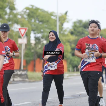 Runner Photo 6032846