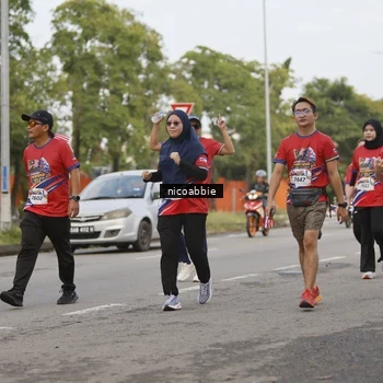 Runner Photo 6032853