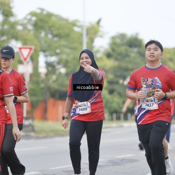 Runner Photo 6032861