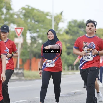 Runner Photo 6032865