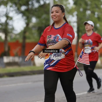 Runner Photo 6032872