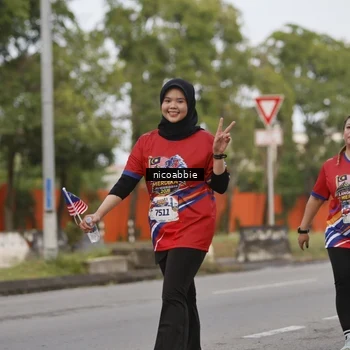 Runner Photo 6032873