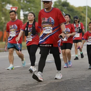 Runner Photo 6032892