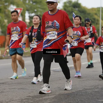 Runner Photo 6032898