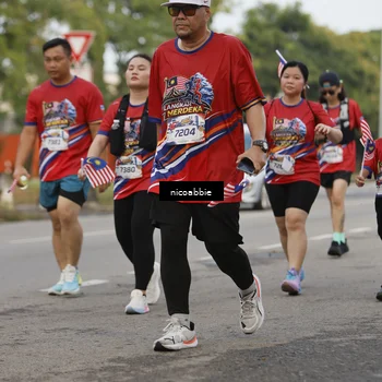 Runner Photo 6032902