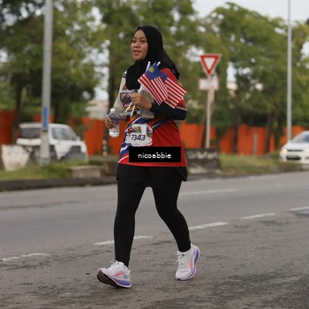 Runner Photo 6032912