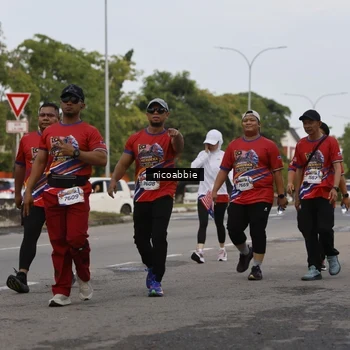 Runner Photo 6032914