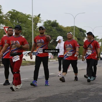 Runner Photo 6032923
