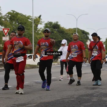 Runner Photo 6032924