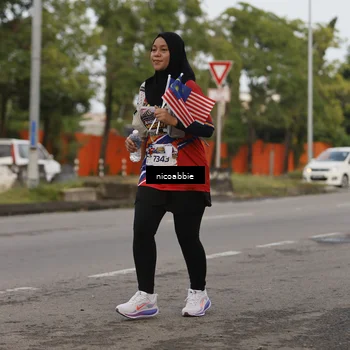 Runner Photo 6032930