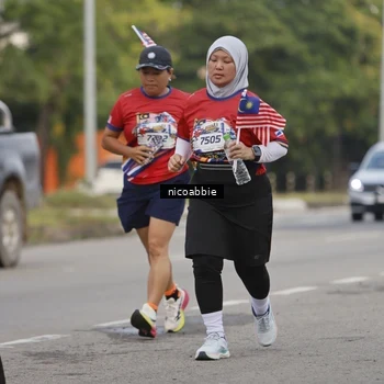 Runner Photo 6032948