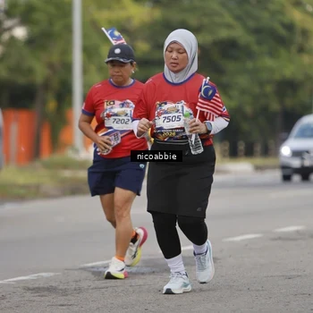 Runner Photo 6032952