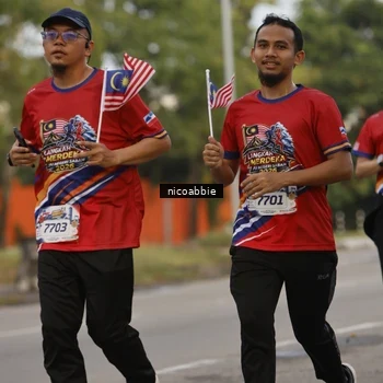 Runner Photo 6032974