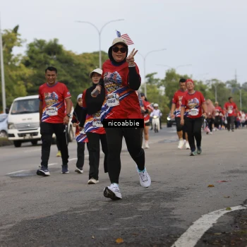 Runner Photo 6032999
