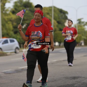 Runner Photo 6033017