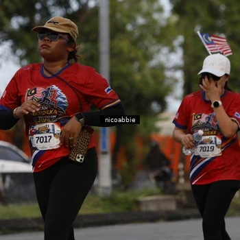Runner Photo 6033027