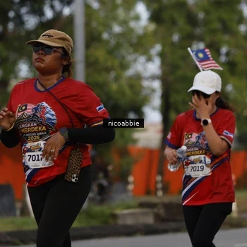 Runner Photo 6033040