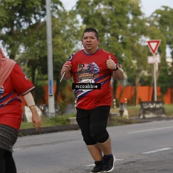 Runner Photo 6033045