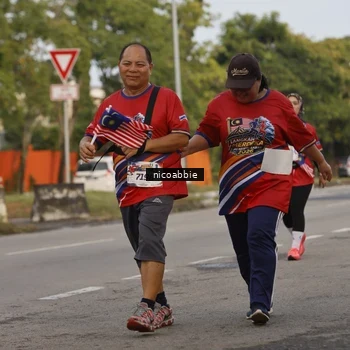 Runner Photo 6033052